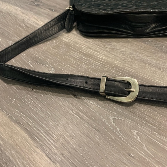 Kenneth Cole crossbody-black - Picture 9 of 9